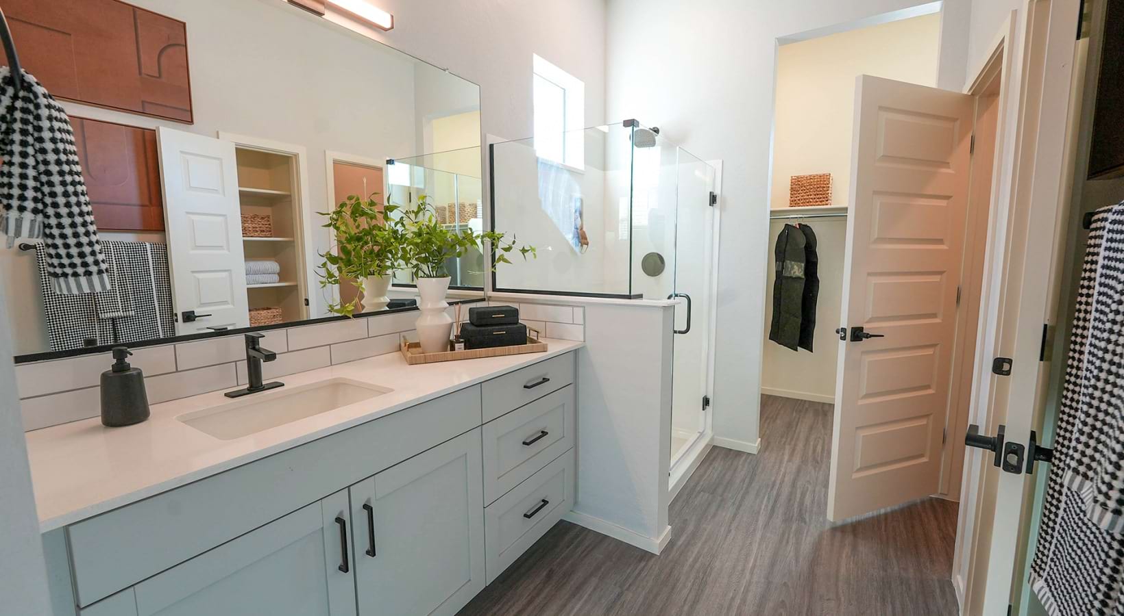 Stylish rentals in Buckeye, AZ | The Canopy at Sundance